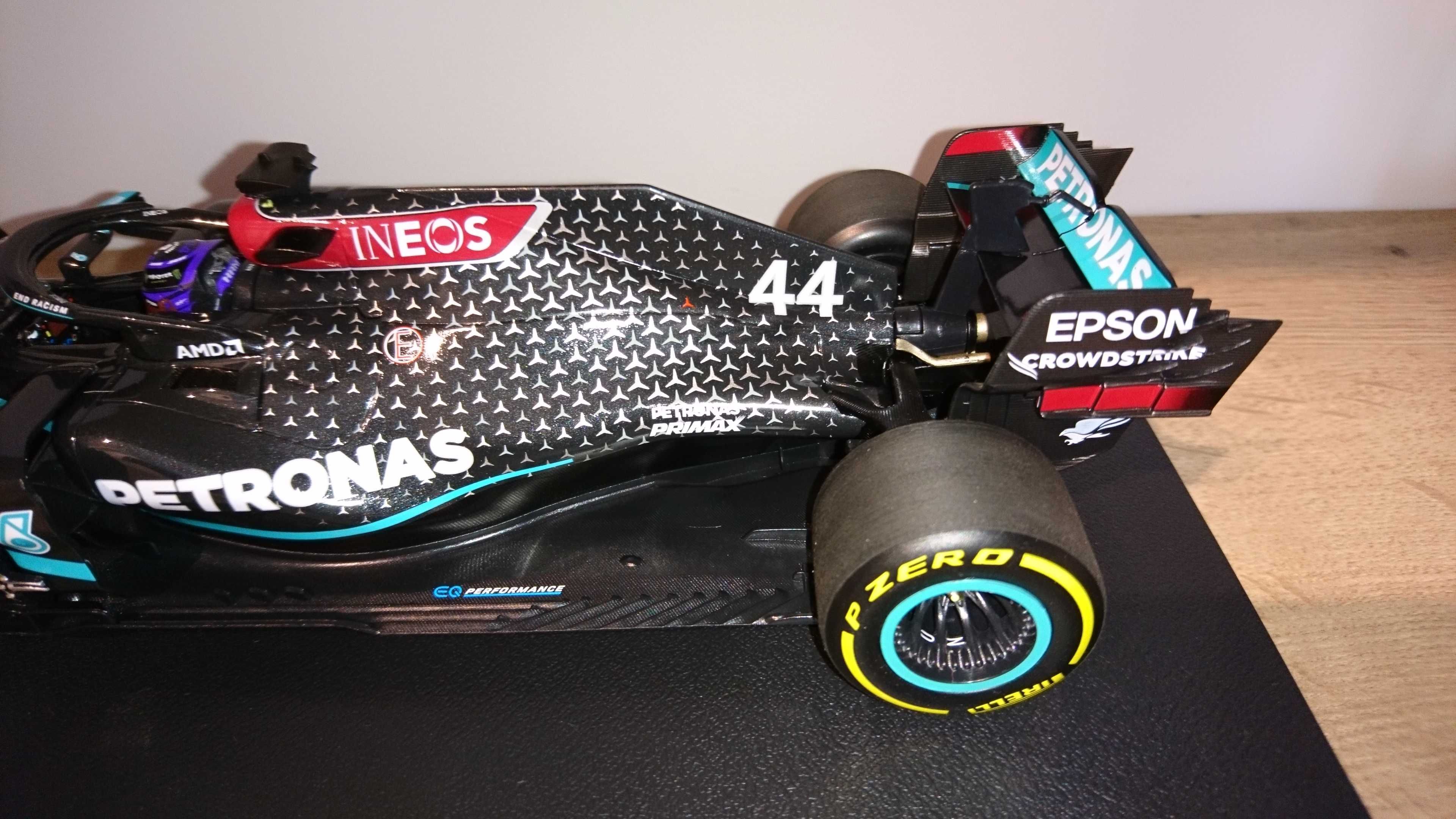 Model 1:18 Diecast, F1, Lewis Hamilton, Mercedes W11 + GABLOTKA