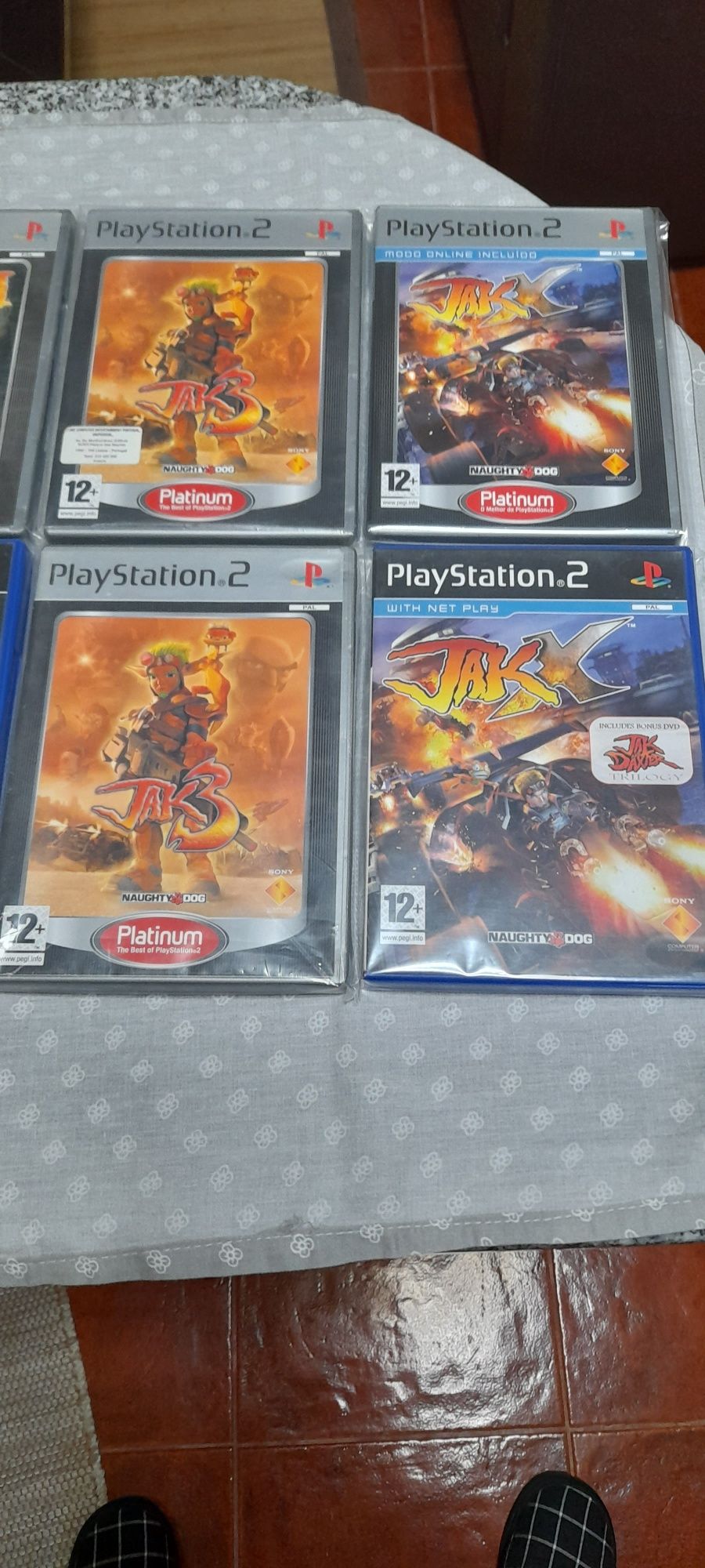 2 Consolas PlayStation 2 Slim com 78 jogos