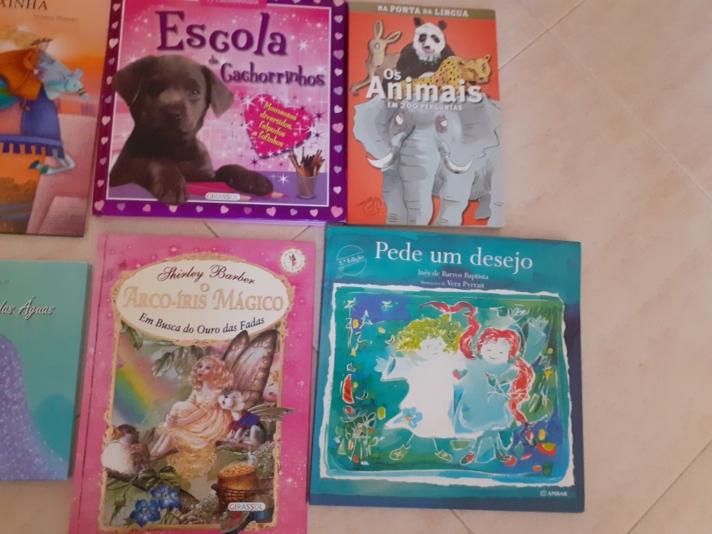 Livros infantis diversos títulos