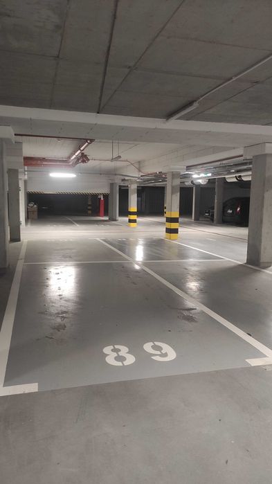 Wynajmę miejsce postojowe (underground parking space)  - ul. Bagrowa