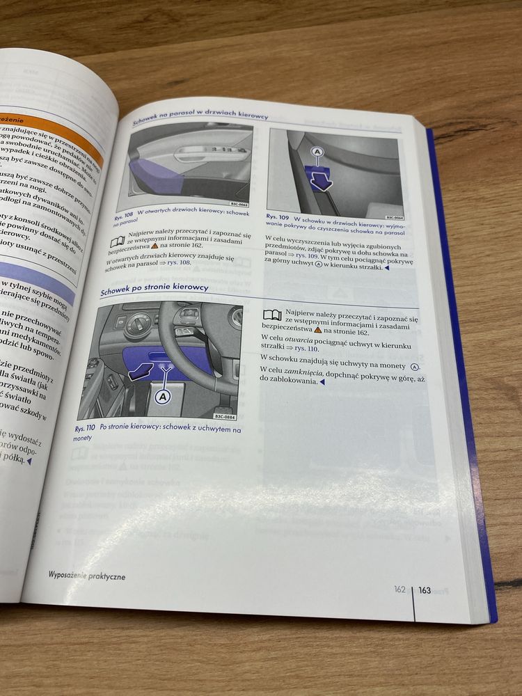 Instrukcja obsługi Volkswagen Passat wydanie 2009 + etui