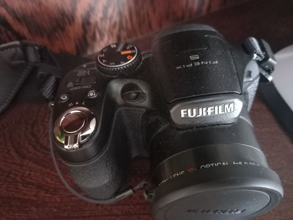 Fujifilm Finepix S 1800