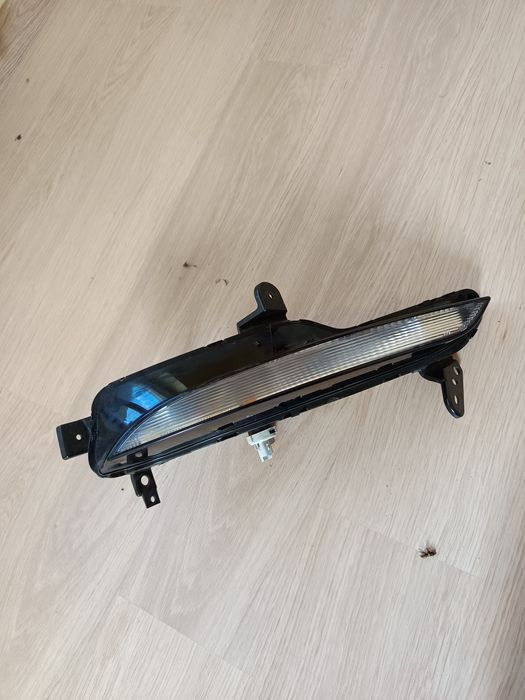 Renault Megane IV 2016- kierunkowskaz prawy