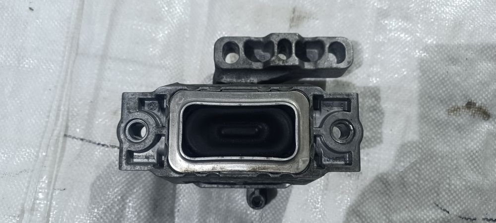 Подушка двигателя volkswagen touran