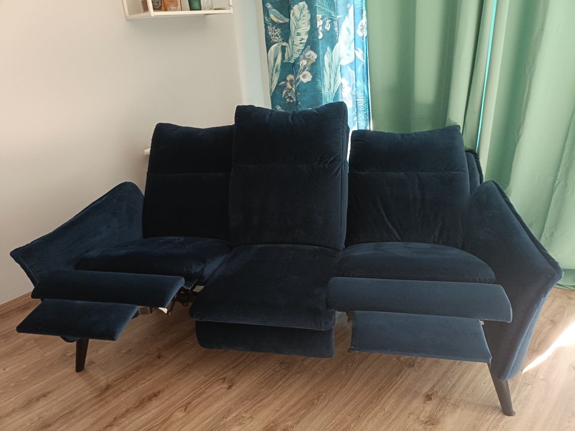 Sofa Inka Agata Meble Welurowa Ciemnoniebieska  Tkanina GR3