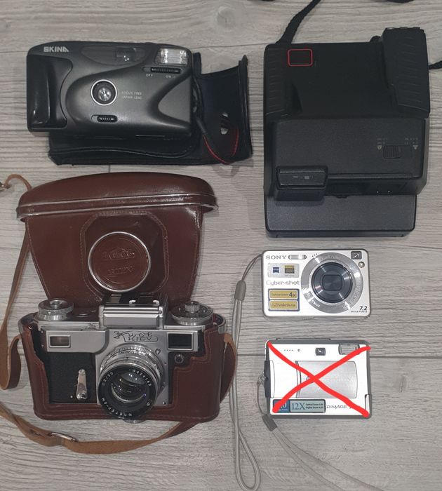 Продам Фотоаппараты и вспышки.