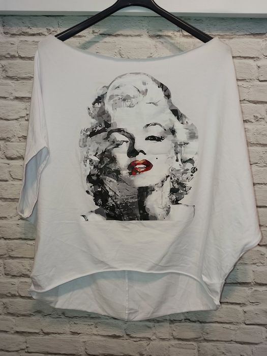 Koszulka oversize , Merlin Monroe