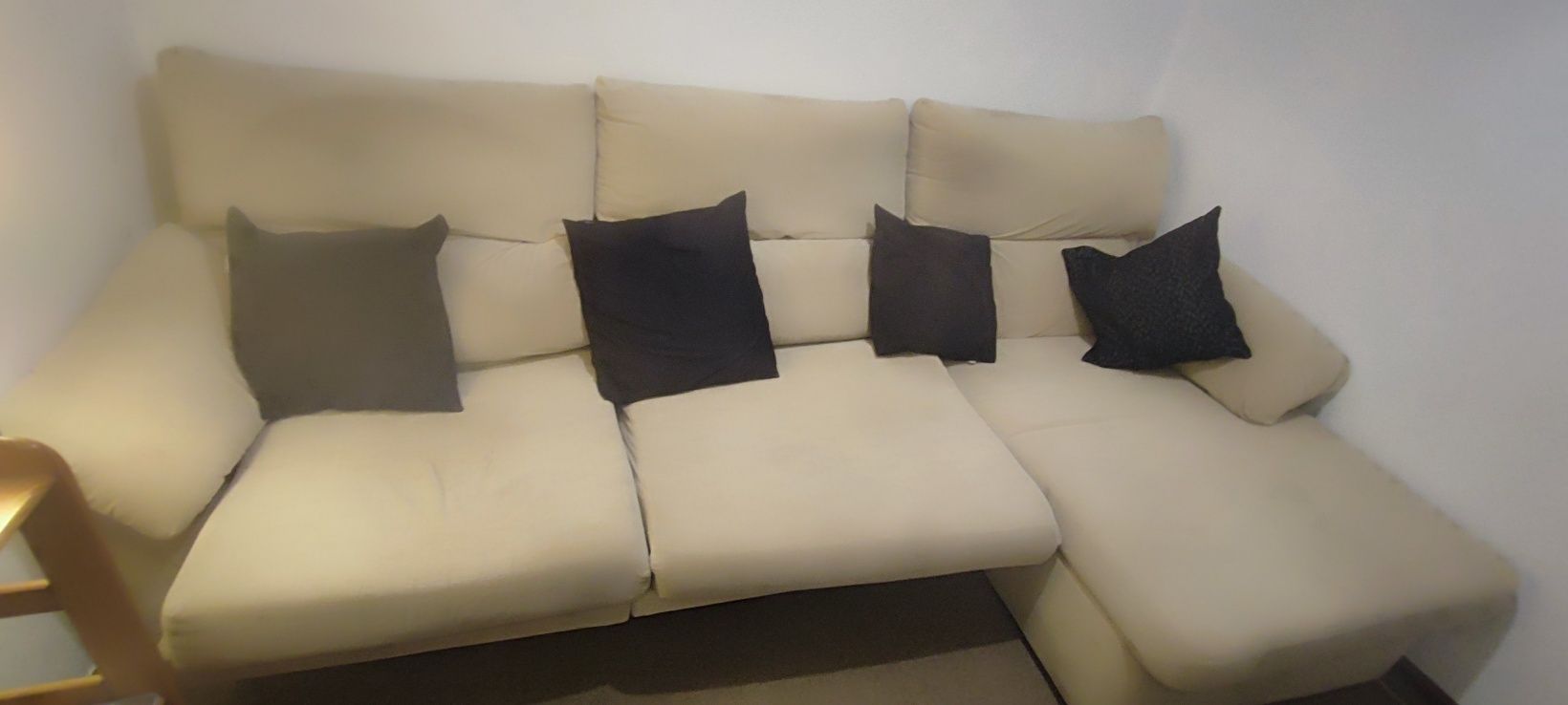 Sofá Chaise Long (OPORTUNIDADE)