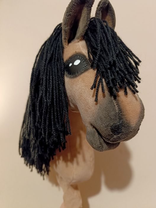 Hobby horse A4, izabelowaty, nowy