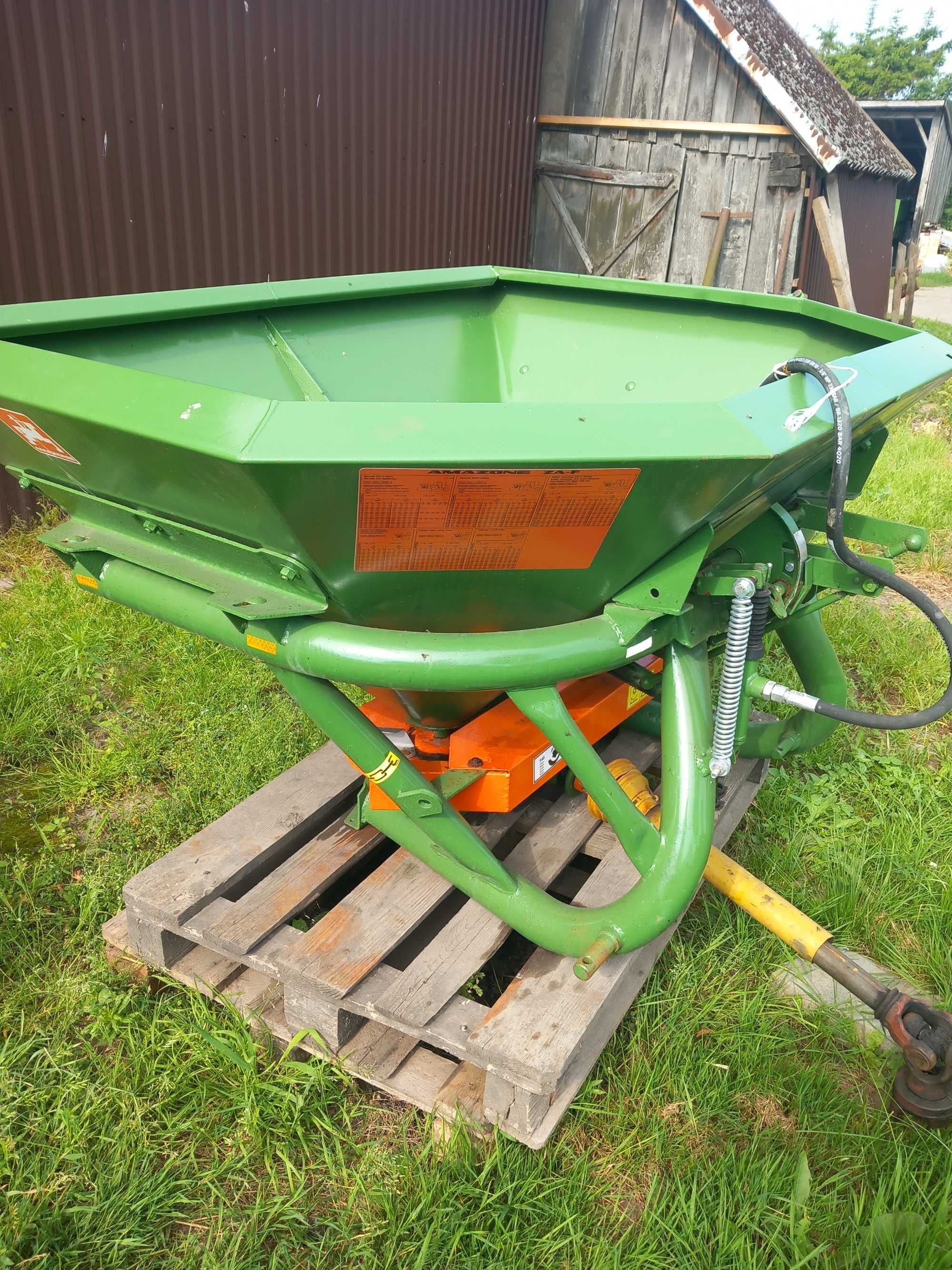 Sprzedam rozsiewacz do nawozów AMAZONE