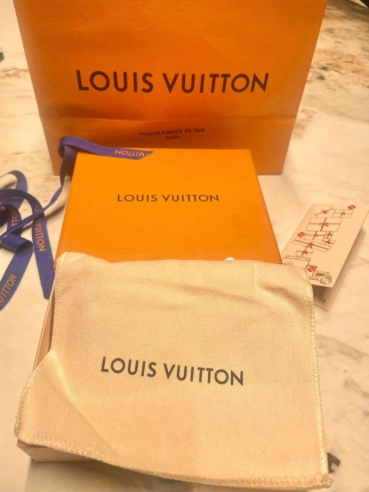Męski portfel w stylu retro Louis Vuitton dla osób z prezbiopią