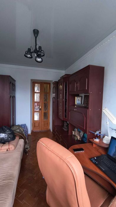 Продам 3 кім.квартиру у  Центрі  68000$