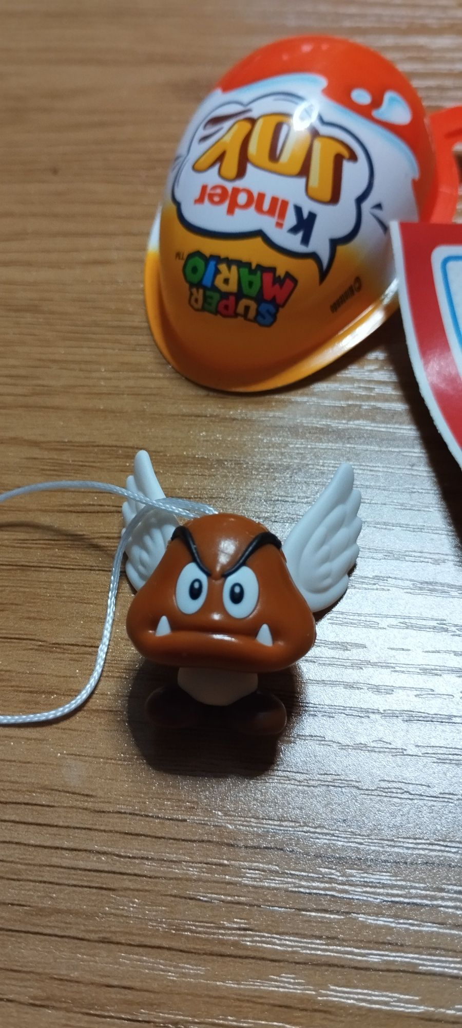 Figurki Kinder Joy Super Mario