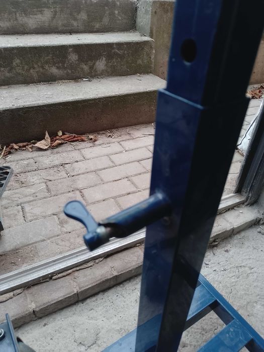 Stojak na materiał