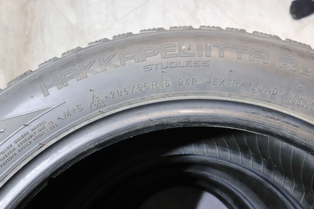 Зимова гума Nokian Hakkapeliitta R2 205/55 R16