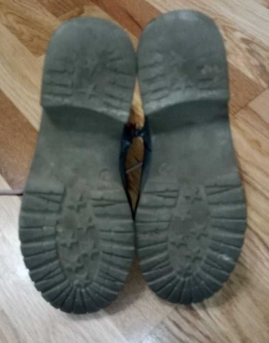 Ботинки на девочку Venice 34р нубук