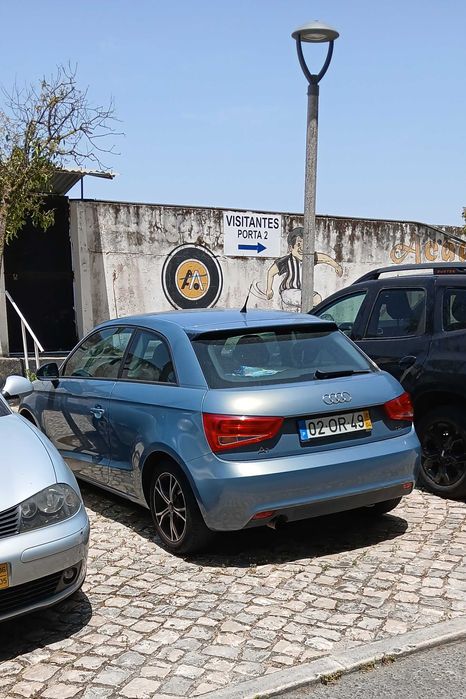 AUDI 1.6 impecavel