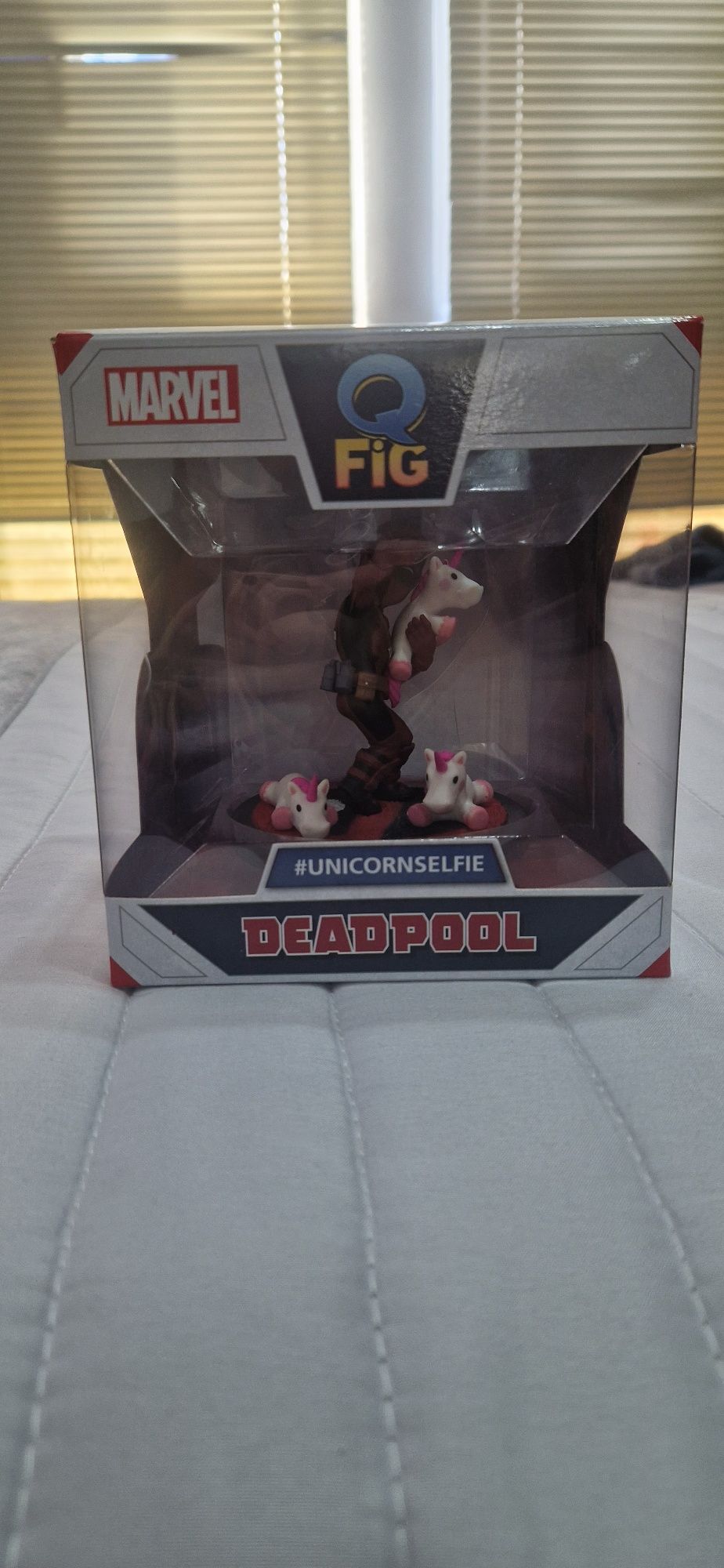 Figura Marvel Deadpool Unicorn Selfie