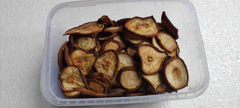 Продам домашні фрукти та овочі висушені у сушарці