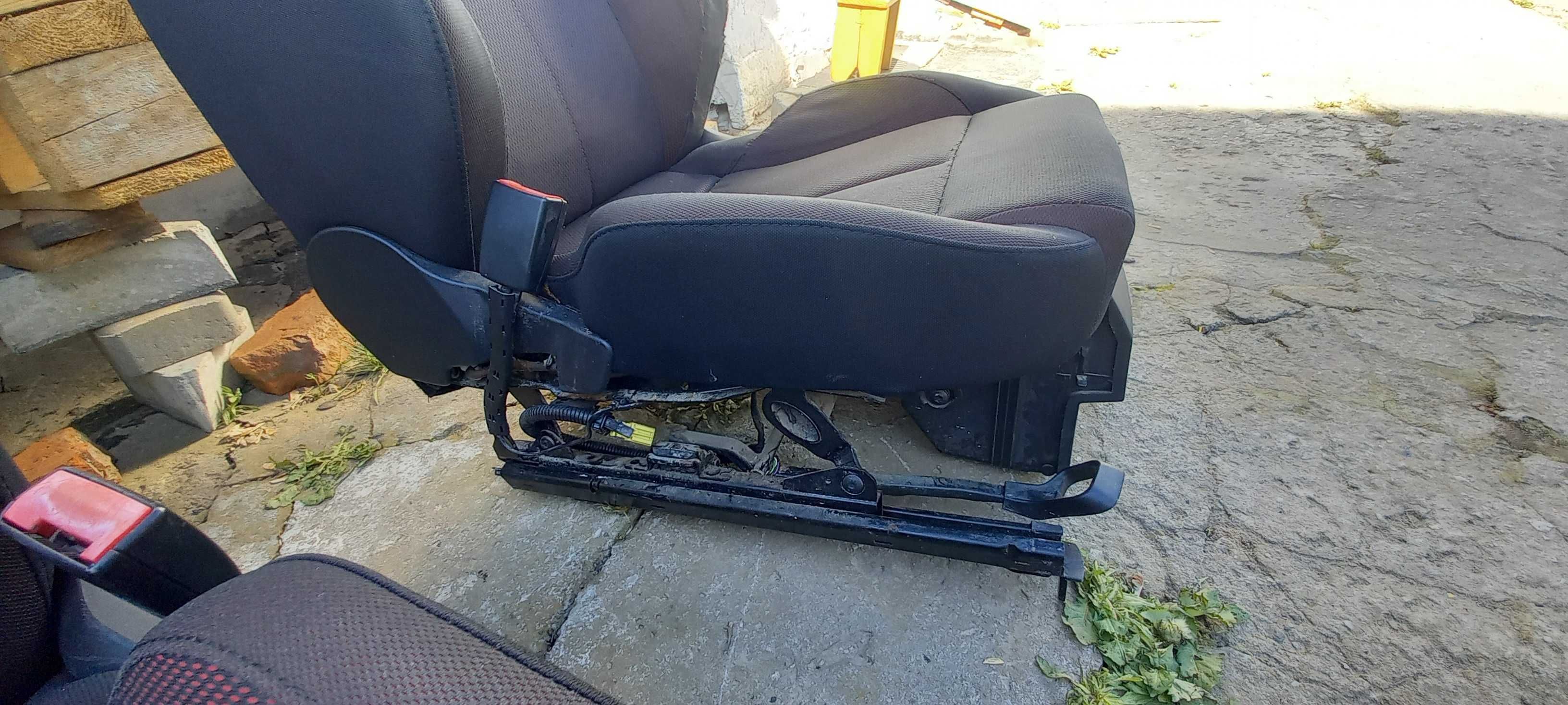 Fotele kubełkowe Seat Leon 2