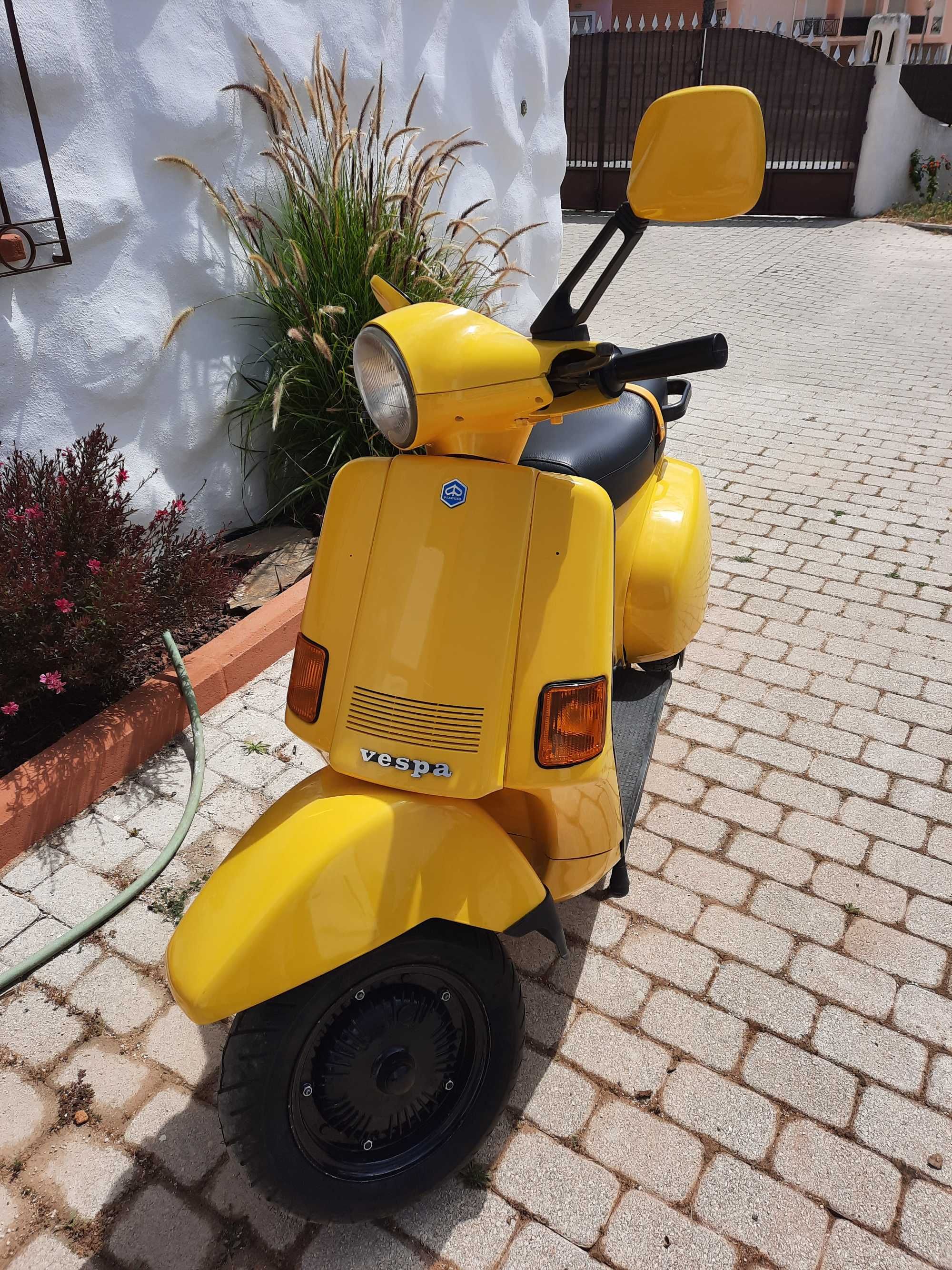 Vespa Cosa 200cc