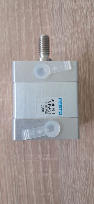 Siłowniki Festo nowe