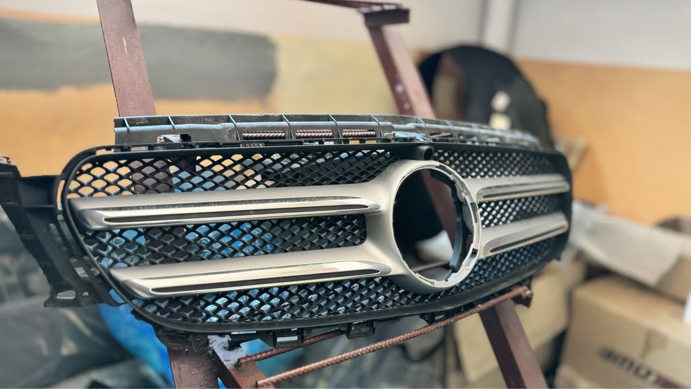 Решетка радиатора Mercedes W213 Оригинал