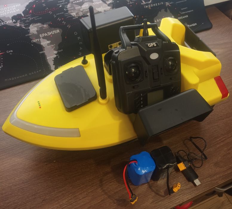 Продам кораблик Flytec V020