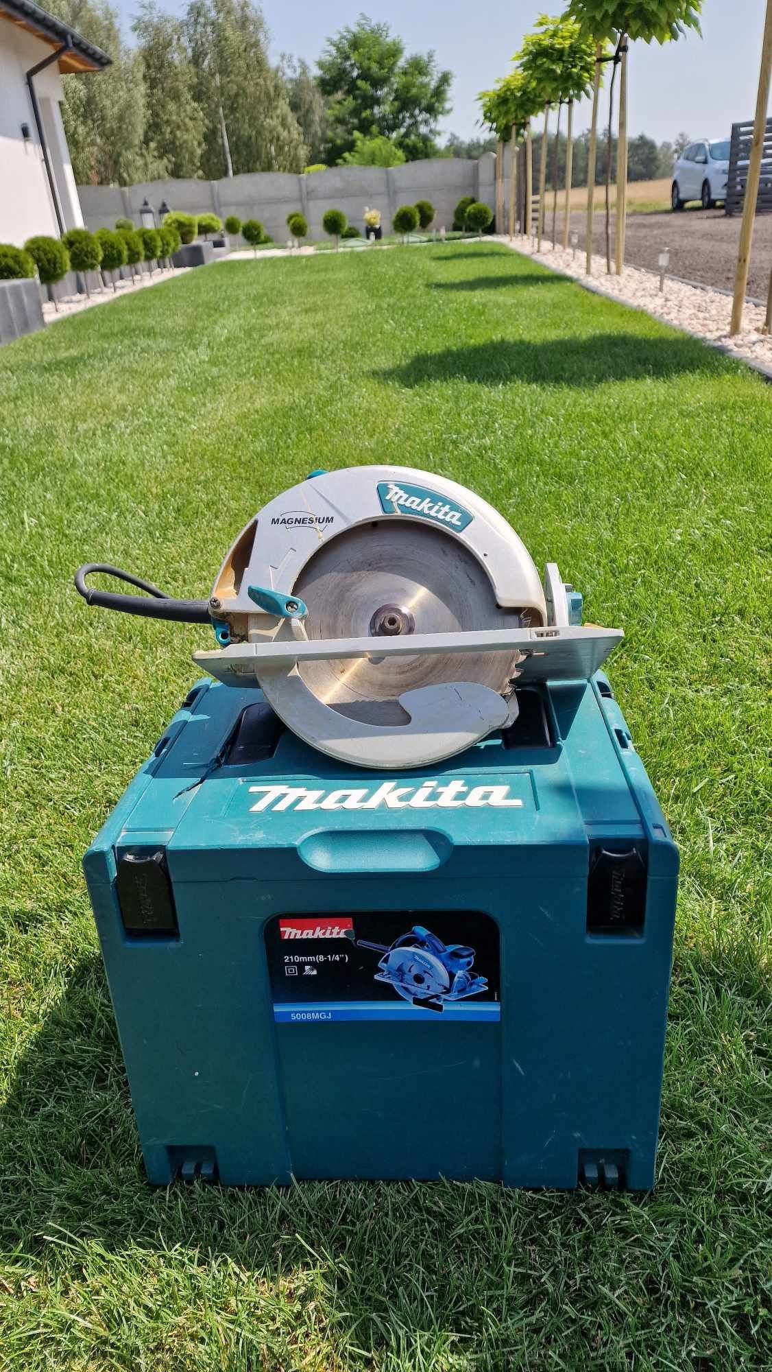 Sprzedam zaglebiarke makita