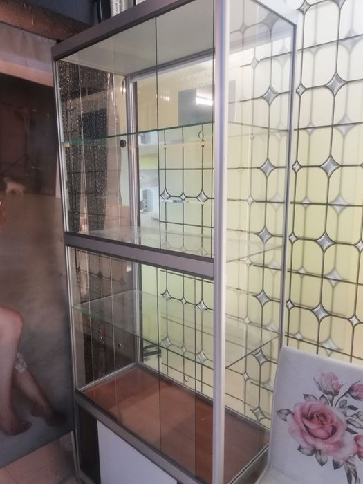 Вітрина скляна, Мега Сіті