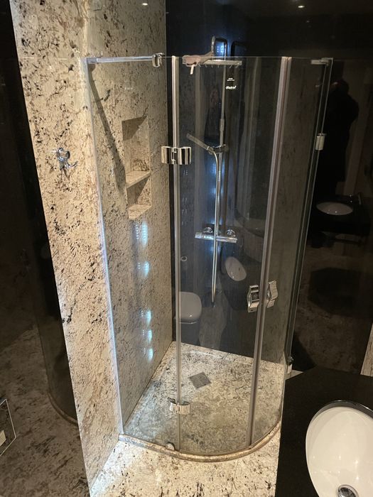 Kabina prysznicowa kadras