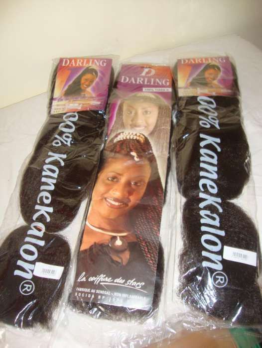 1 Extensões Darling Colour 3, Modelo Braid e 1 Modelo Pony Colour 1