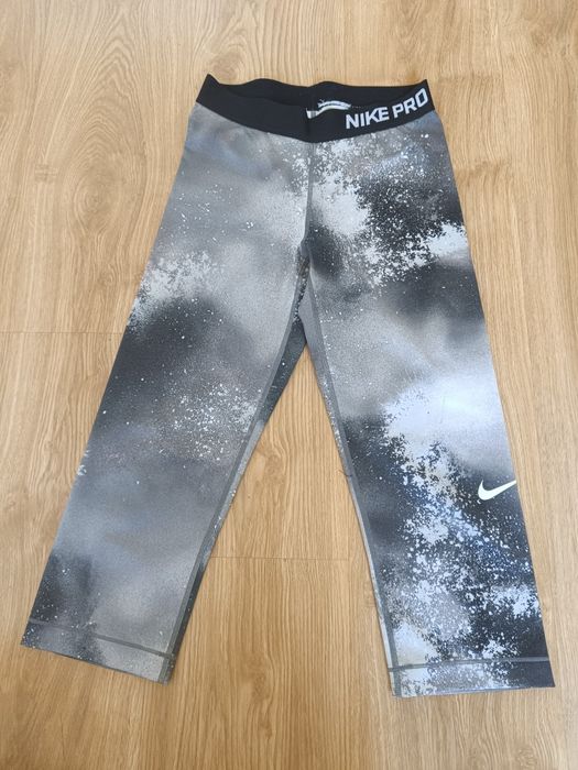 Leginsy Nike roz S