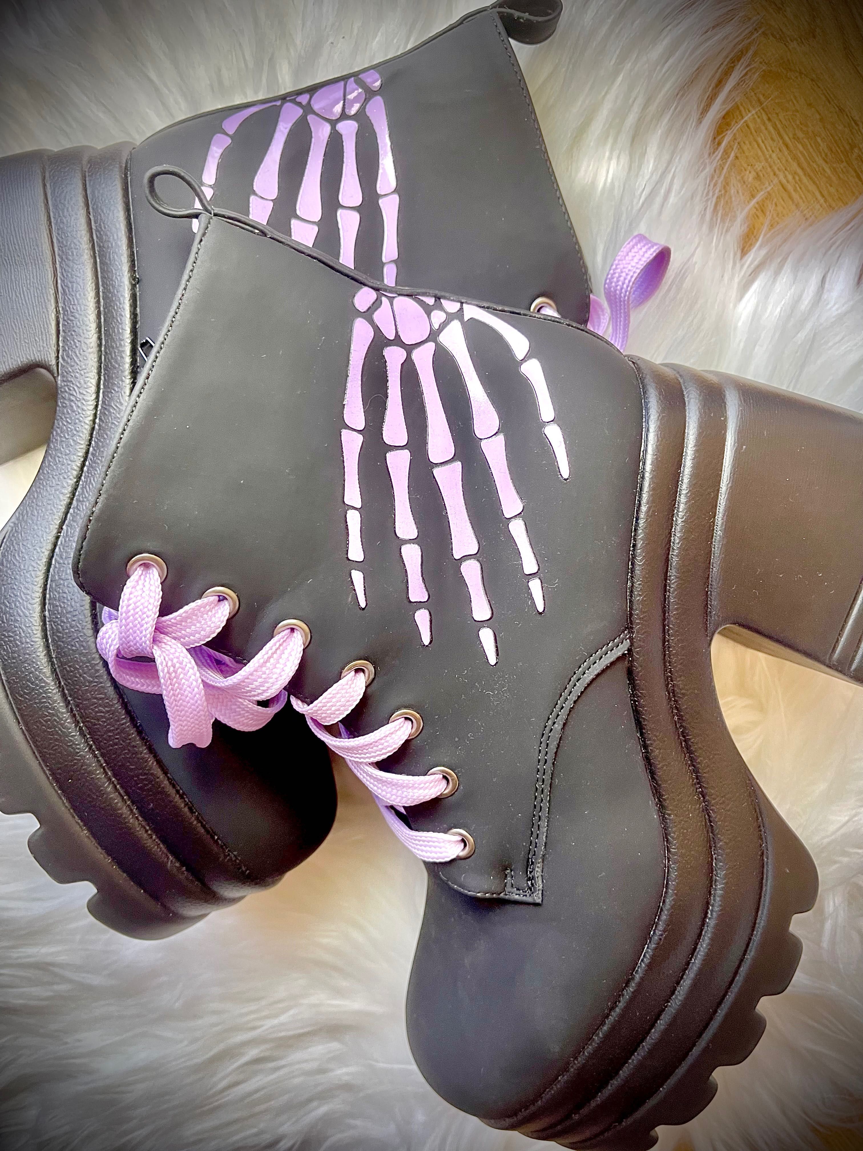 Botas de plataforma gótico - esqueleto roxo