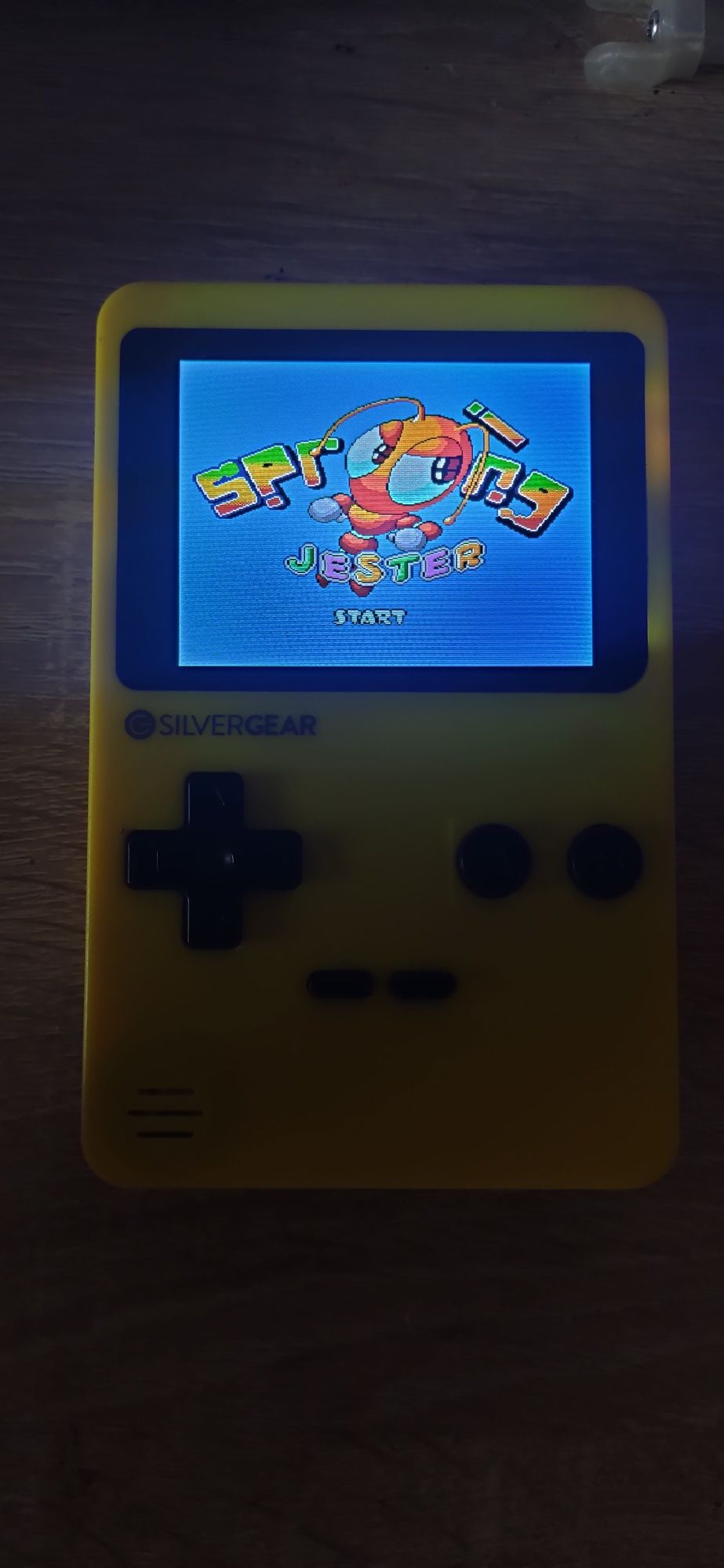 Mini konsolka retro