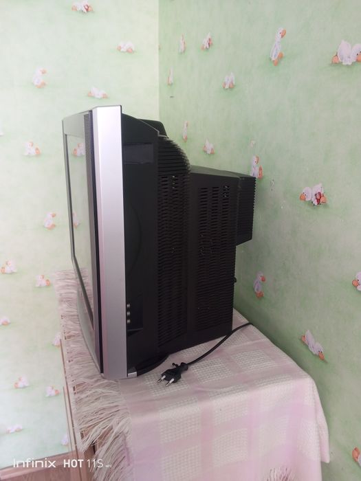 Telewizor LG slim 21