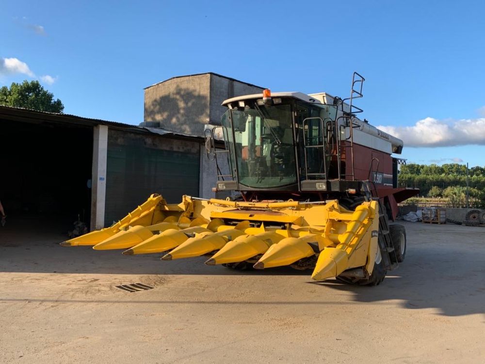 Ceifeira Fiatagri L517 com rastos