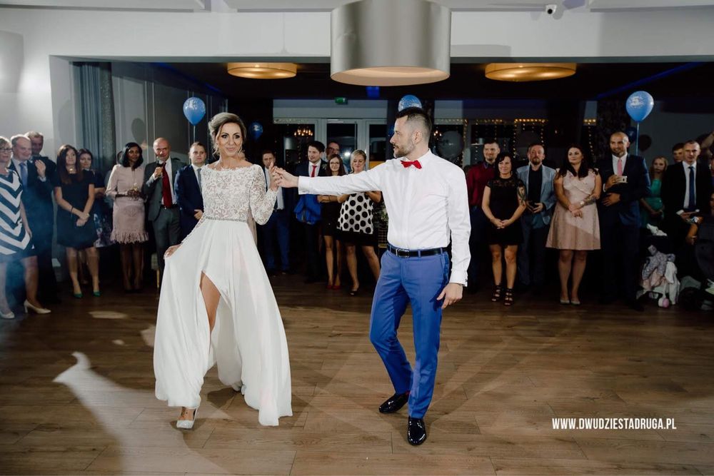 Suknia ślubna muślin i gipiura