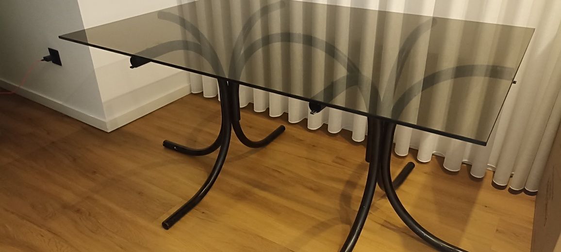 Mesa de jantar 150*100cms