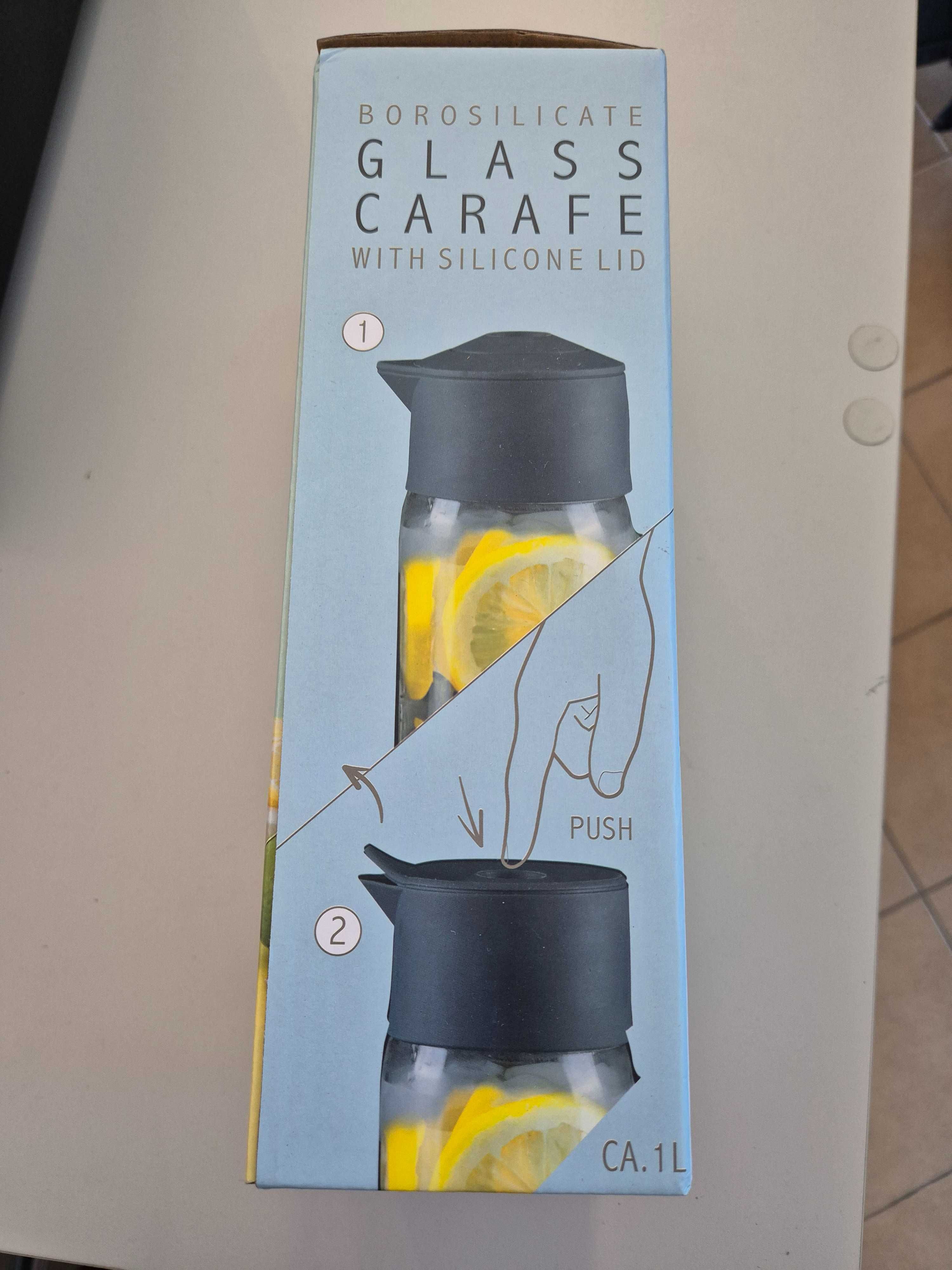 Karafka dzbanek na lemoniadę i gorące napoje z uchem