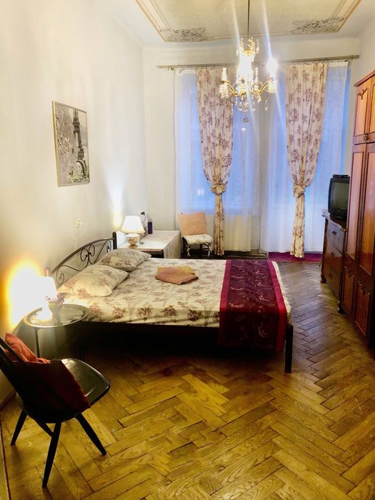Жд, Політех 2 кім, балкон, 10 хв центр . Мельника СК Leoland,,