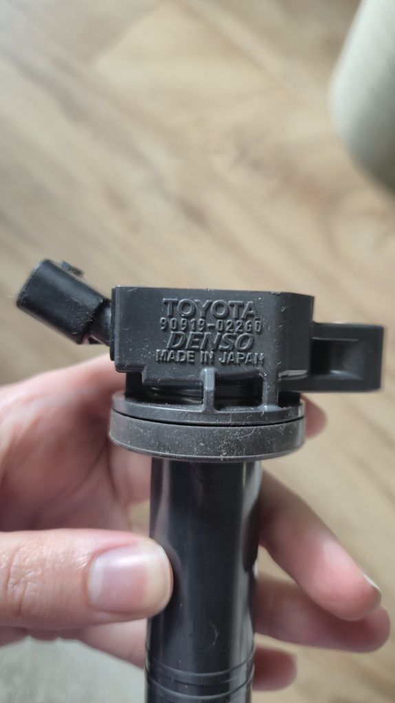 Кoтушка запалювання,кaтушка зажигания TOYOTA 90919-02260 DENSO