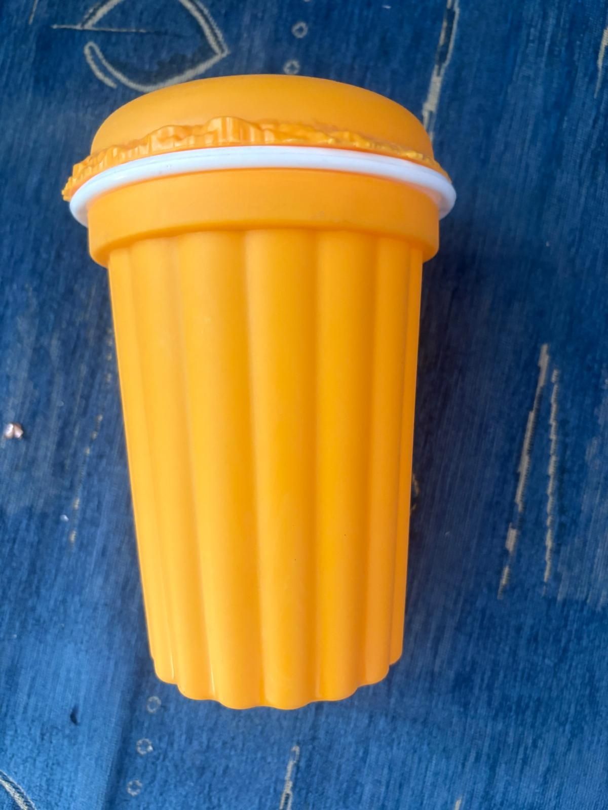 Nowy! 1200mlplastikowy pojemnik z pokrywką