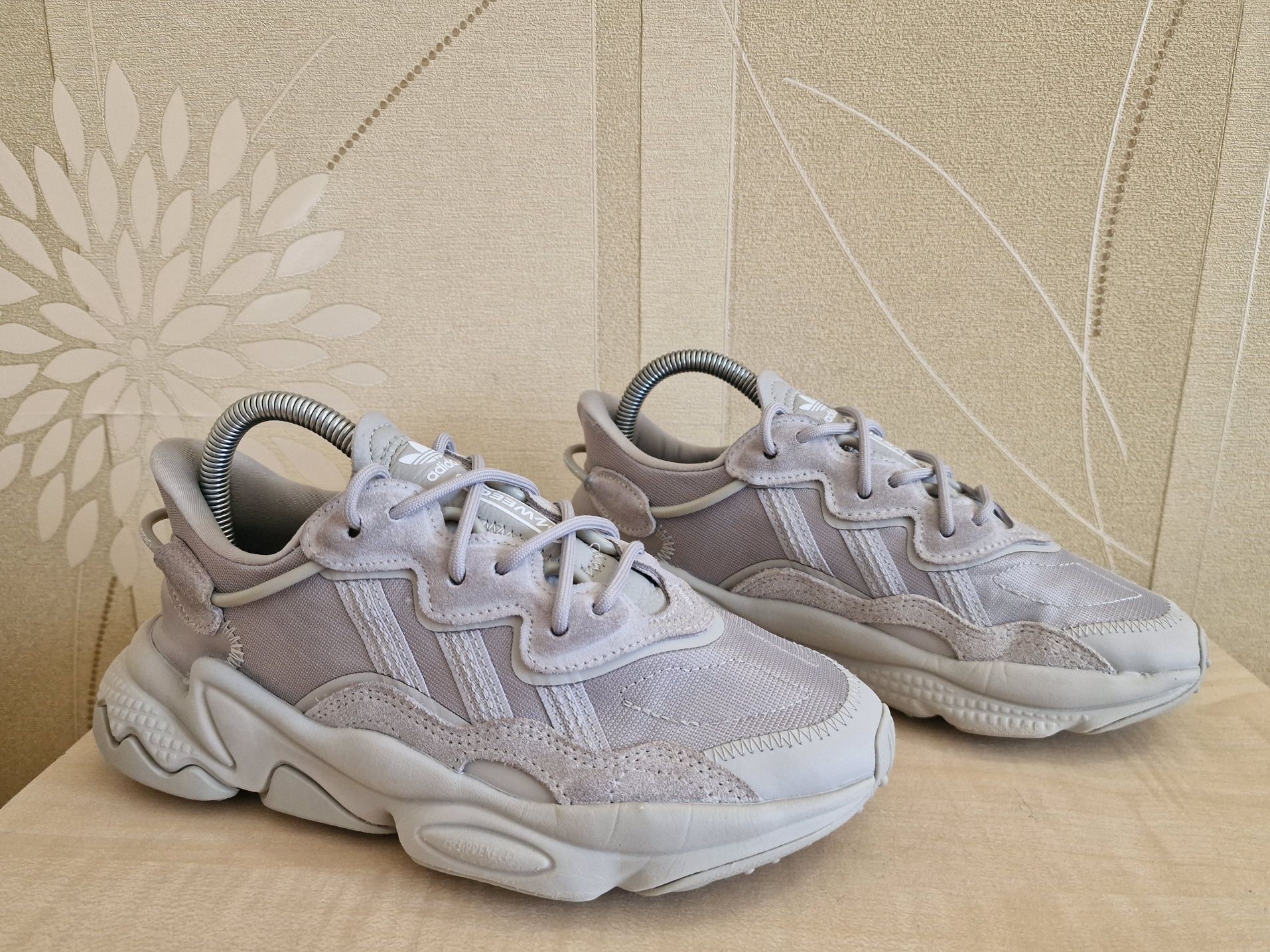 Кросівки Adidas Ozweego оригінал розмір 36 2/3