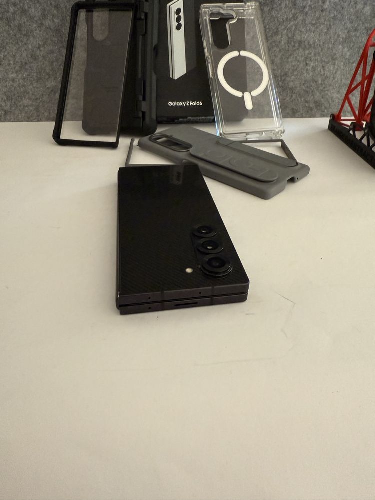 Samsung Galaxy Z Fold 6 256GB Crafted Black (Aceito retomas)