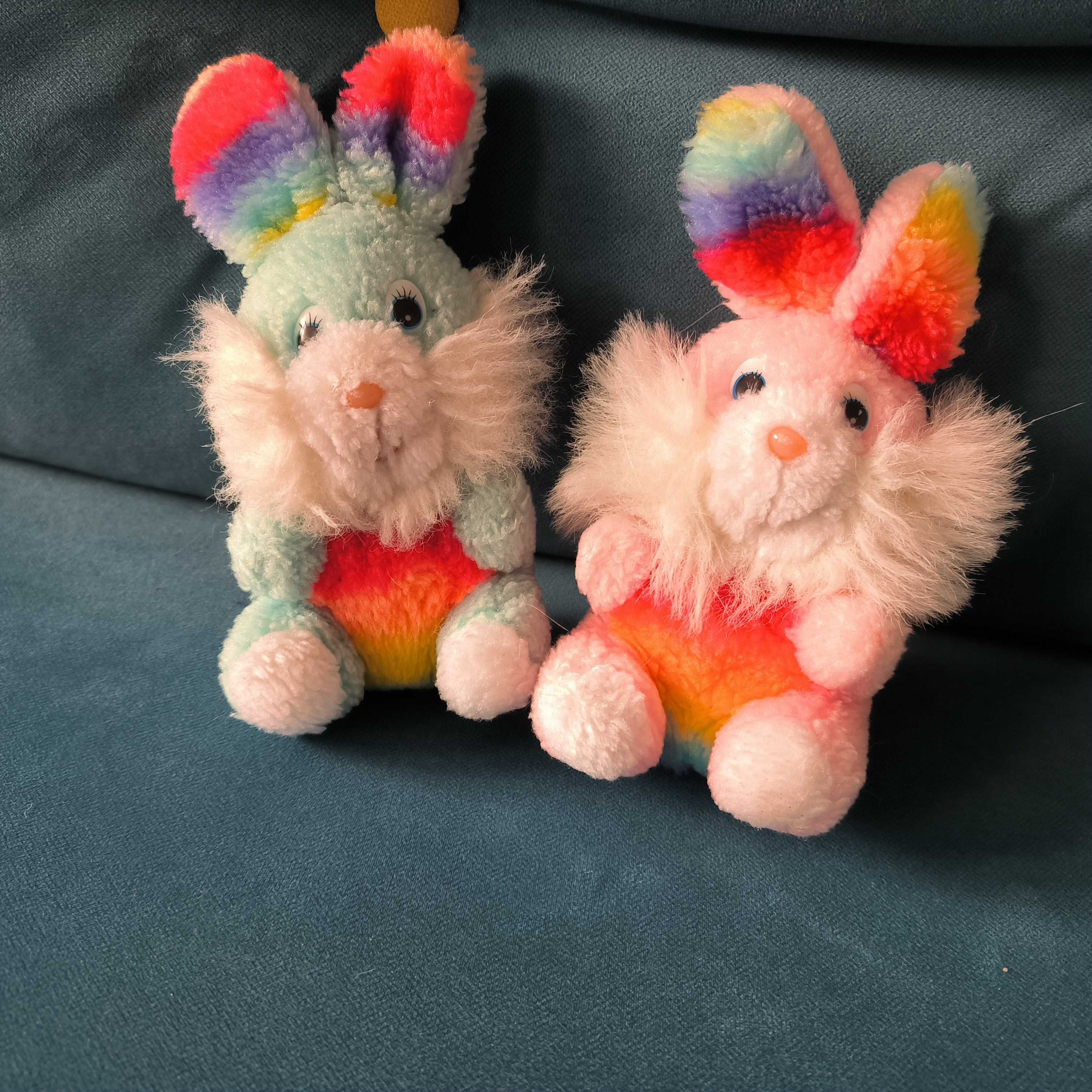 Dwa zajączki zajac królik tęczowe pluszak maskotki
