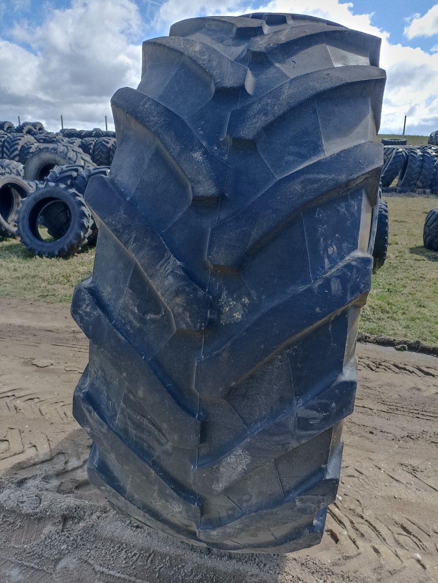 Wzmocniona opona TRELLEBORG TM900 710/75 R - 42 bez napraw zdrowa