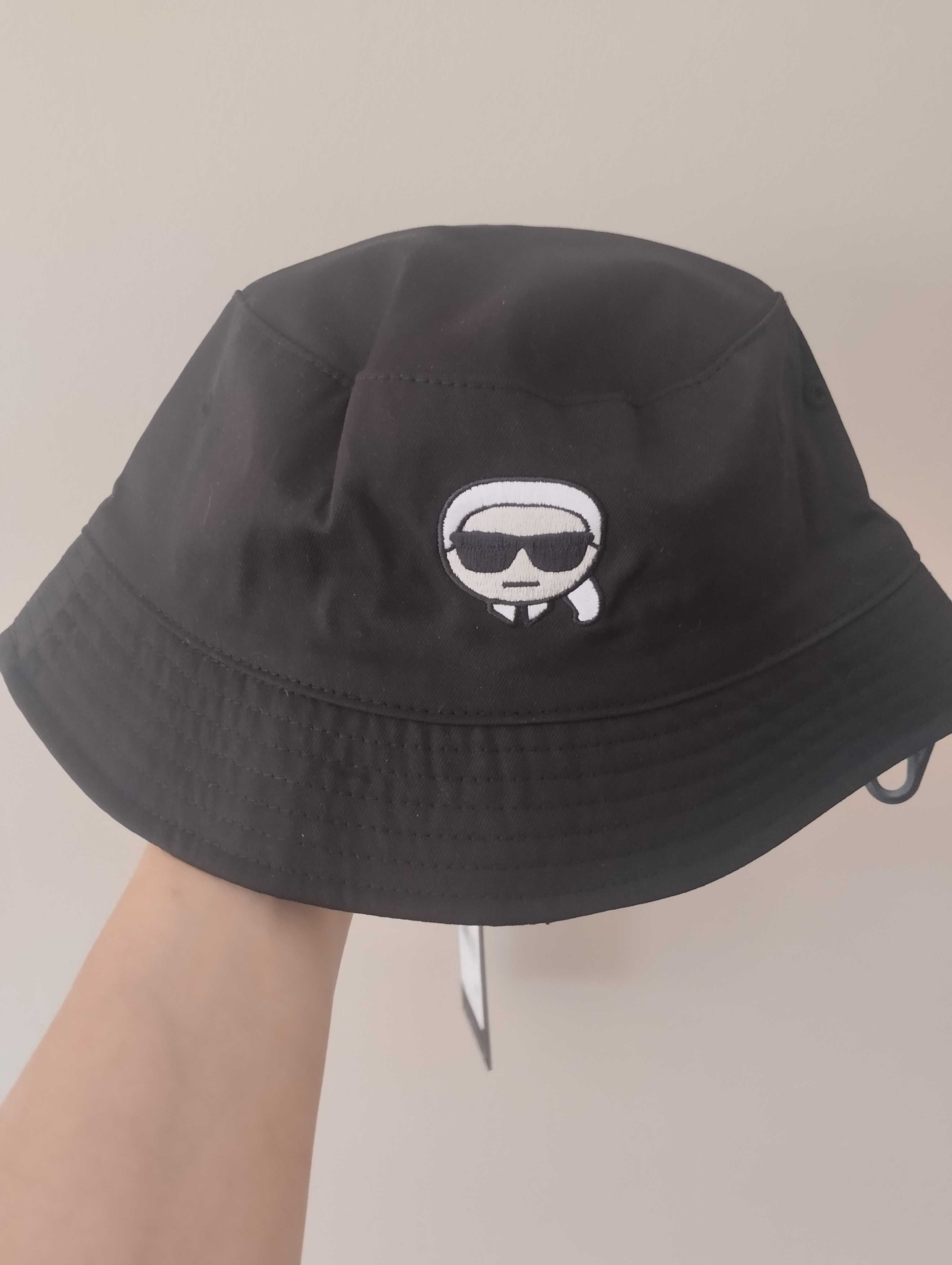 czarny kapelusz Karl Lagerfeld
