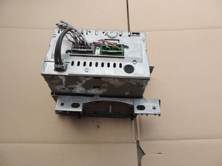 Radio fabryczne Volvo S40 V40 S70 S80 HU-401