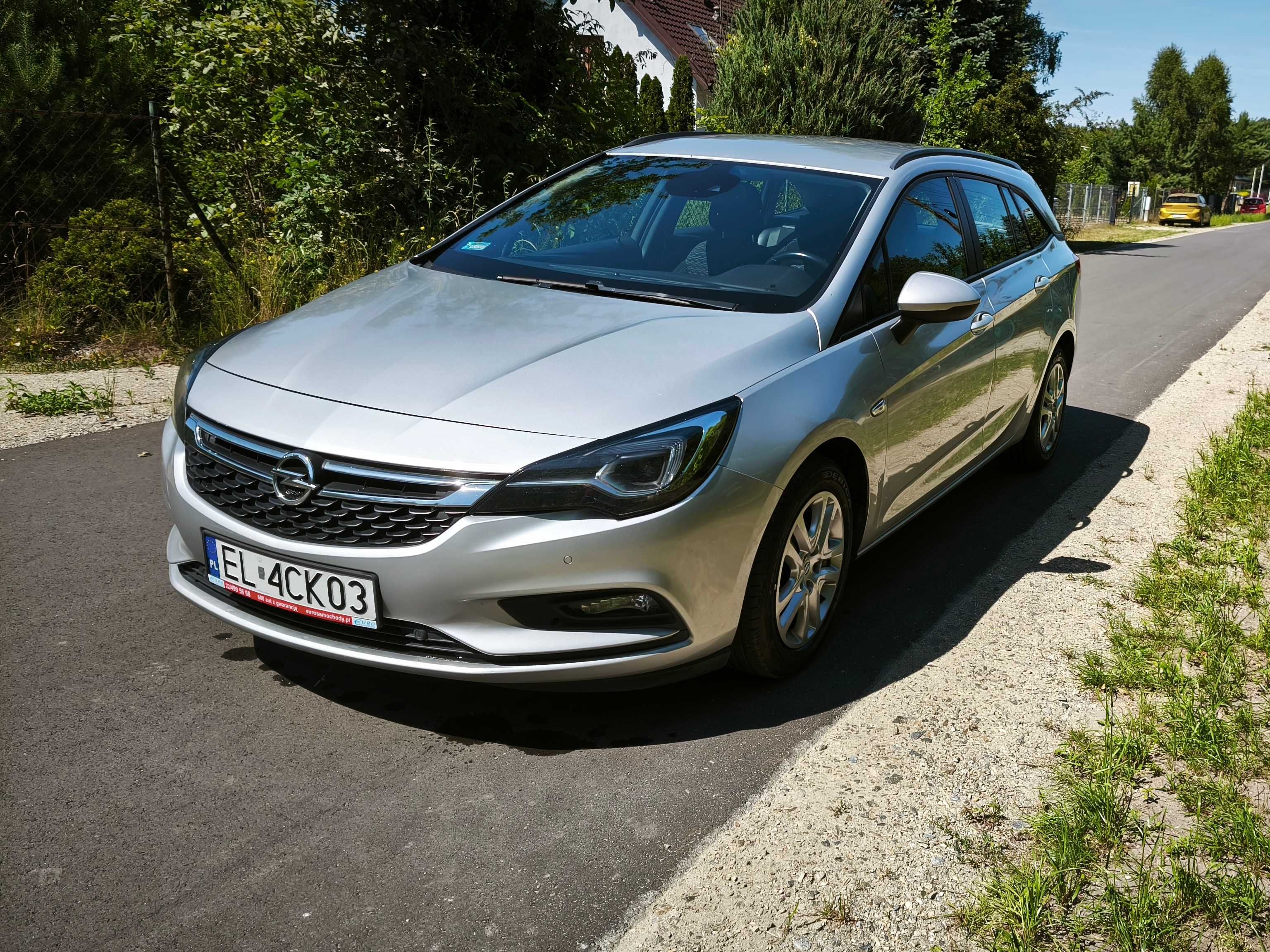 Opel Astra 1.6 CDTI, krajowy